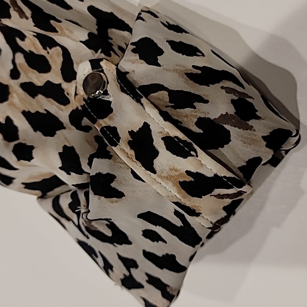 White House Black Market Cris Cross Cheetah Print Blouse Top Black Tan 2 - Picture 11 of 14